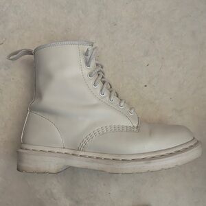 Dr. Martens 1460 mono boot